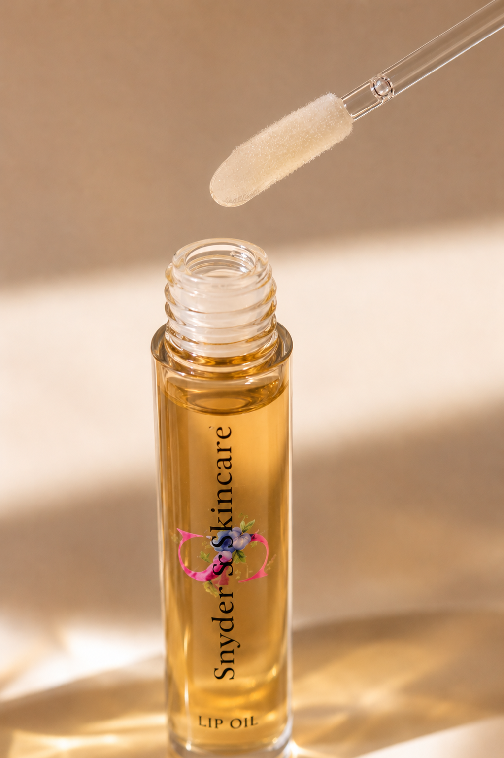 Hydrating Lip Oil – Lightweight Shine for Soft Lips